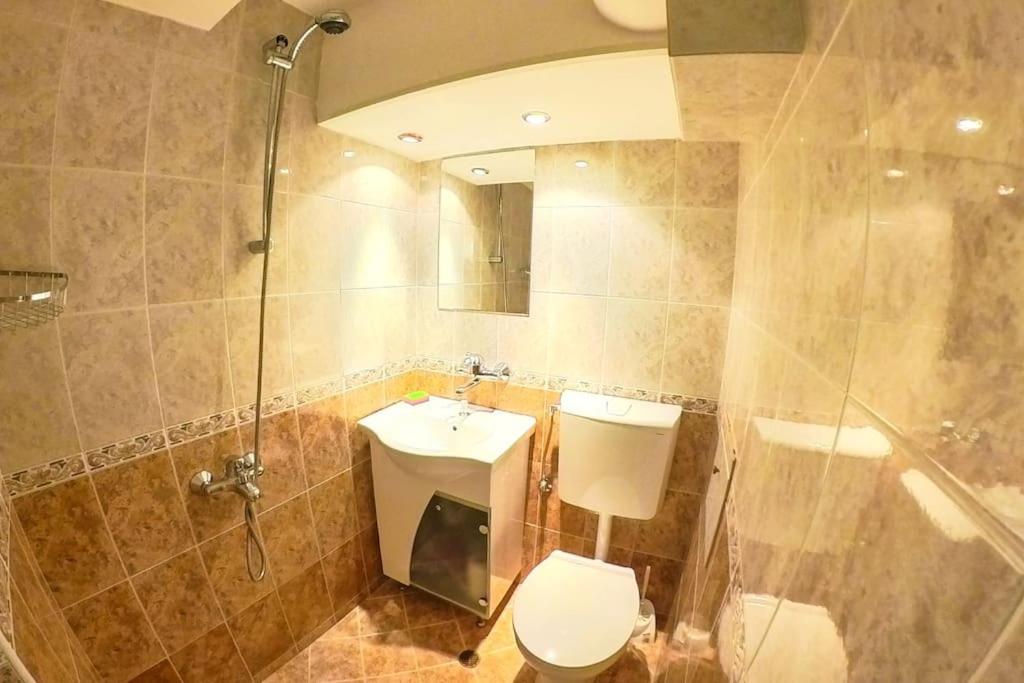 Studio With Courtyard Just Steps Away Vitosha Str صوفيا المظهر الخارجي الصورة